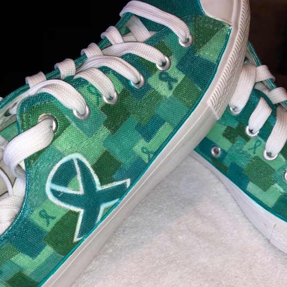 Meet your Posher, Sherry - Picture 5 of 9